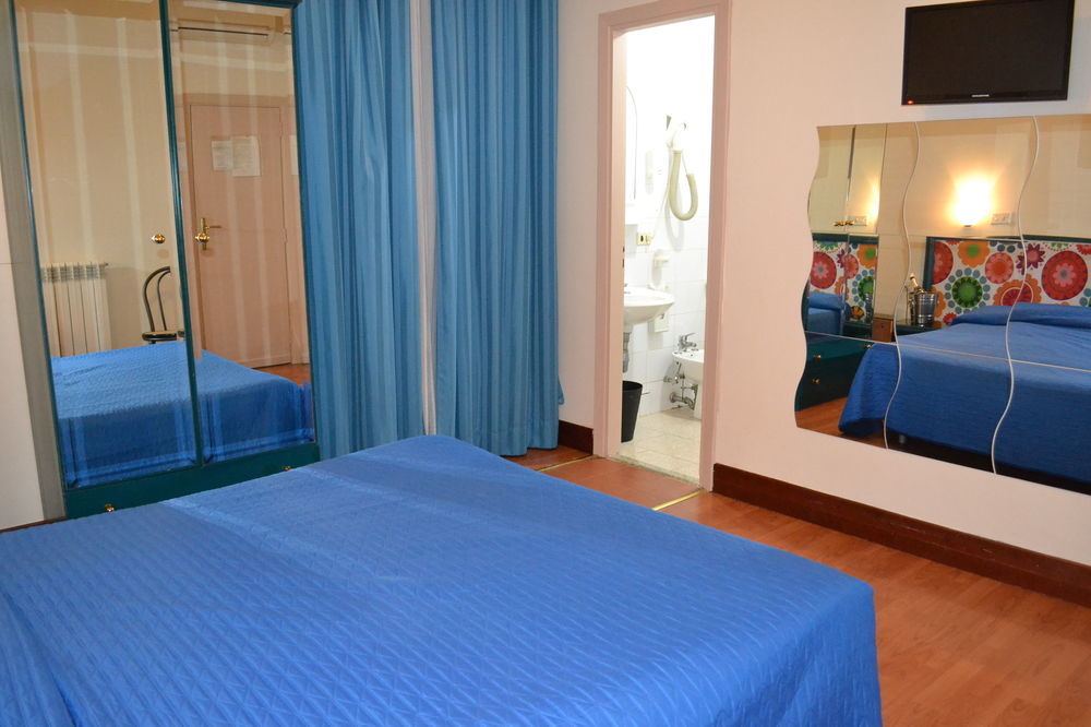 Cesare Augusto Hotel Napels Buitenkant foto